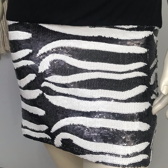 Y2K Bebe sequin zebra print halter dress - Picture 6 of 8